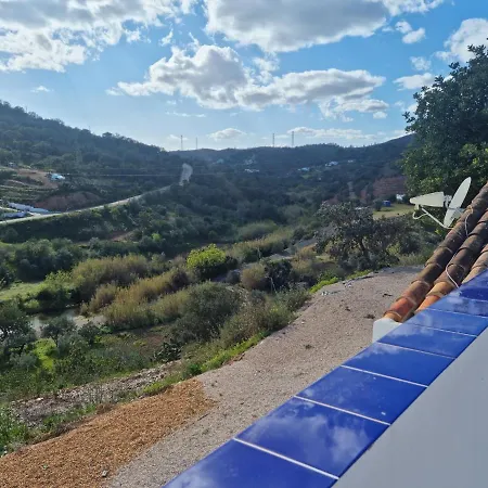 Beautiful 3-bed House In * Ταβίρα